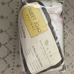 Crib bedding Collection SWEET JOJO girls
